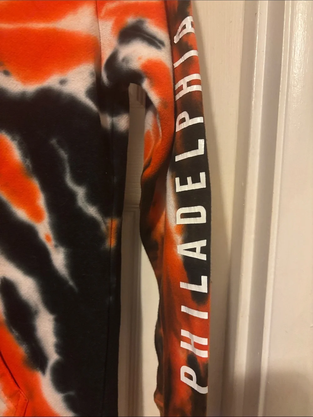 NHL Philadelphia Flyers Orange Black White Tie-Dye Hoodie Youth Large (14-16)